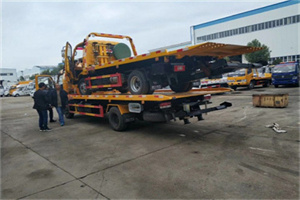 香山同城汽车补胎